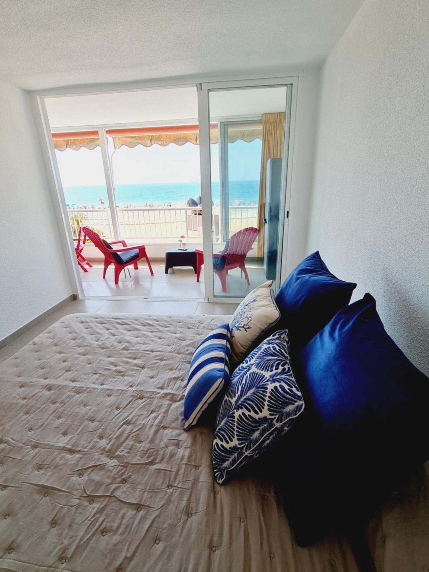 Lhome Benidorm Bagian luar foto